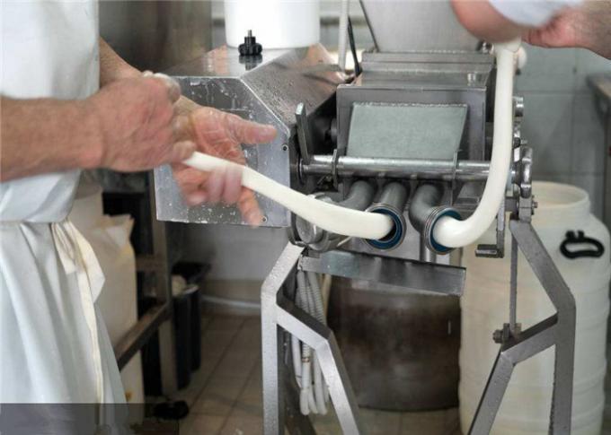 La linea di produzione completamente automatica del yogurt 1000L ha condito la macchina utensile del formaggio